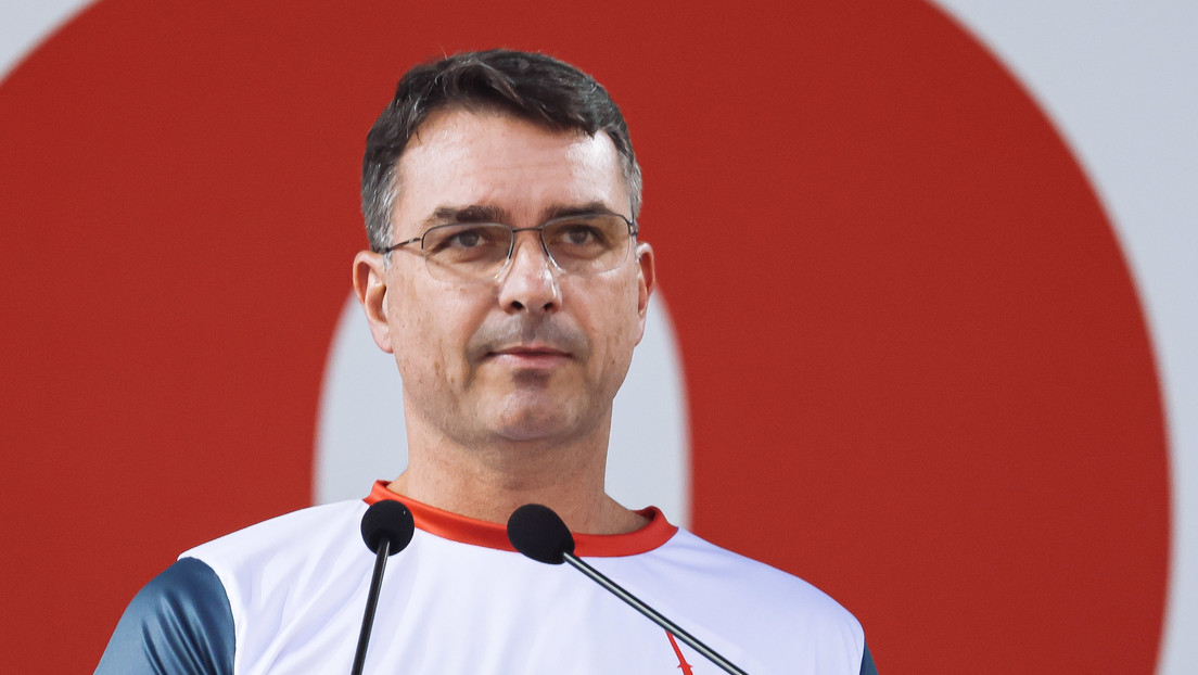 “¡Qué envidia!”: Hijo de Bolsonaro sugiere a EE.UU. que expanda a Brasil sus ataques a ‘narcolanchas’