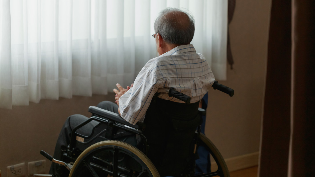 “Esqueleto en una silla”: Halla muerto a su tío en ancianato donde lo ignoraron por días