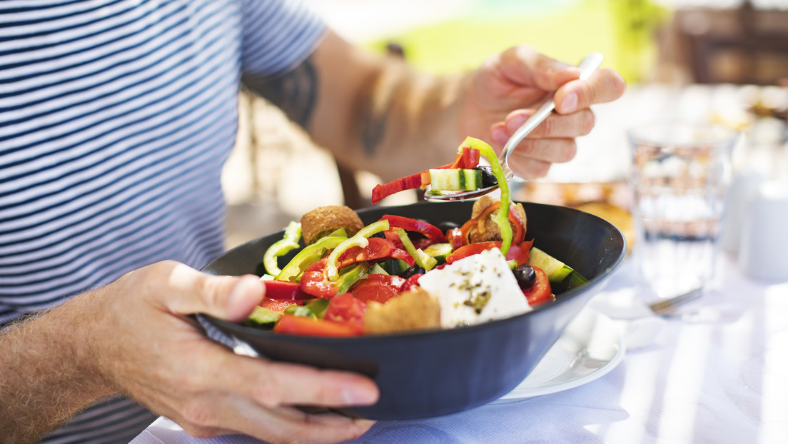Experto de Harvard revela las claves para una mejor alimentación