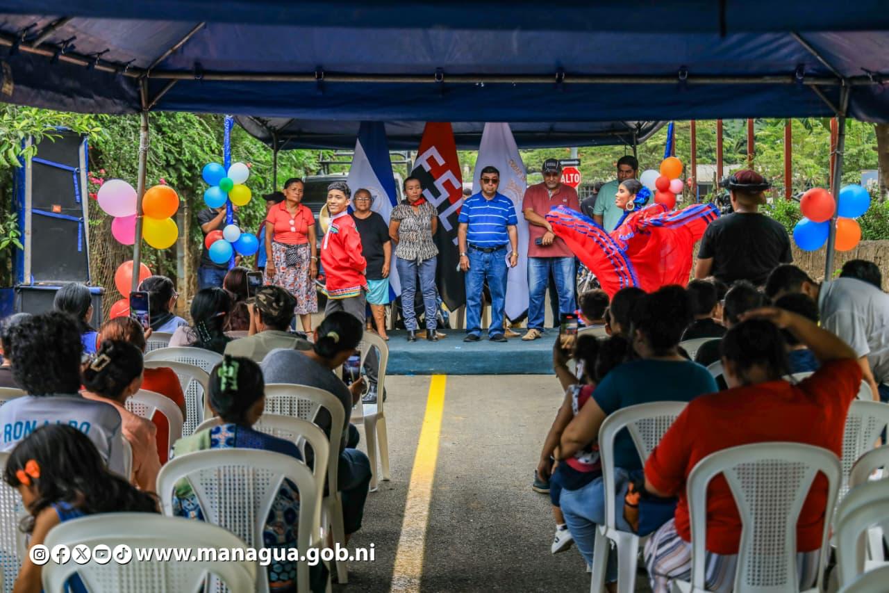 Pobladores del Barrio Las Maravillas con nuevas calles que dan mejor seguridad vial