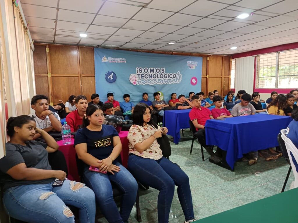 Inpesca desarrolla talleres de construcción de sistemas para cultivos de peces