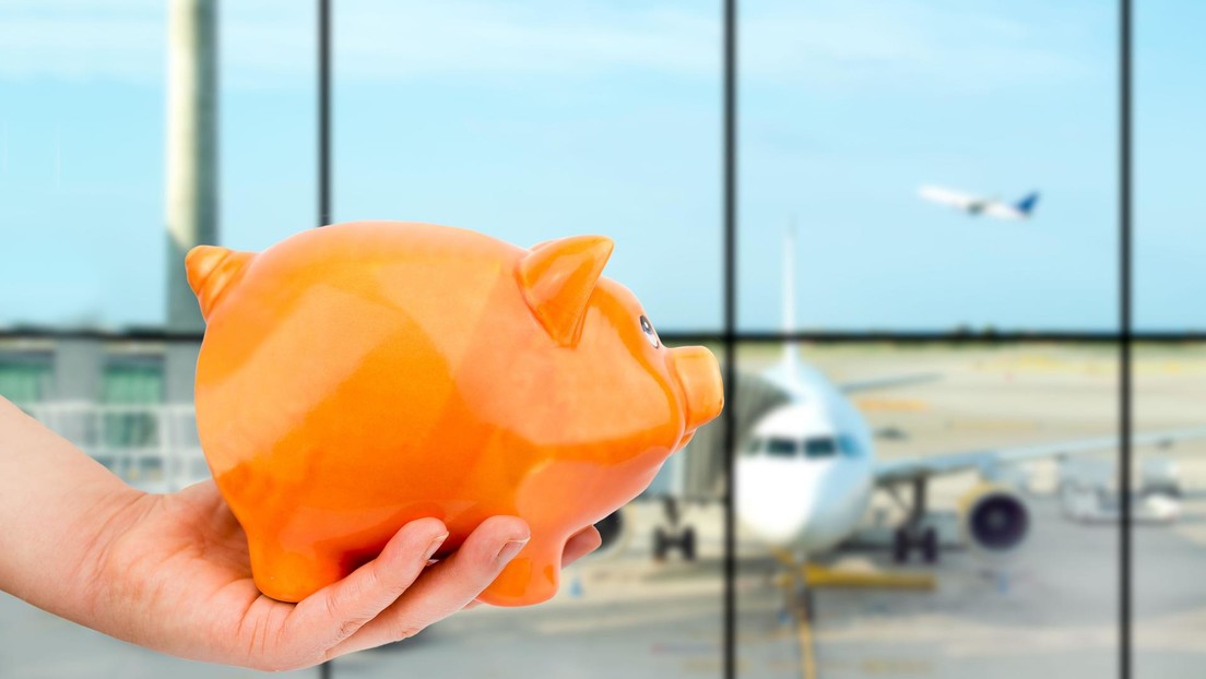 Padre roba miles de dólares de los ahorros de su hijo para costosos viajes