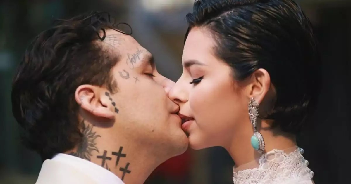 Ángela Aguilar dice que su boda religiosa con Nodal será en 2026