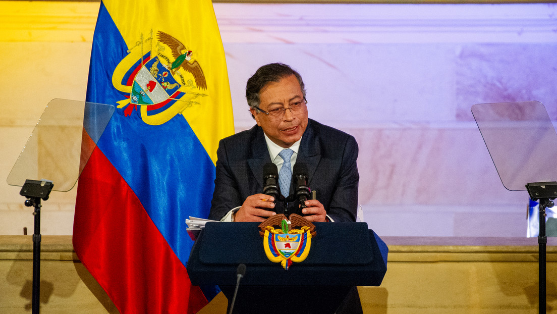 “Cuidado, están atravesando el Caribe de los libertadores”: Petro a EE.UU.