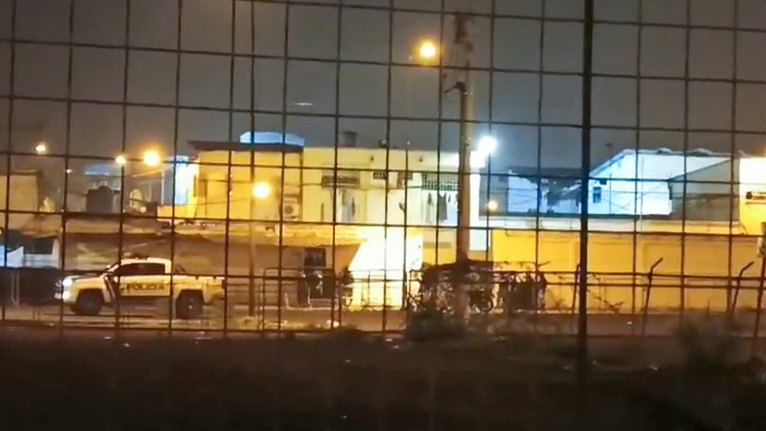 Cuatro muertos y 43 heridos tras tiroteo en prisión de Ecuador