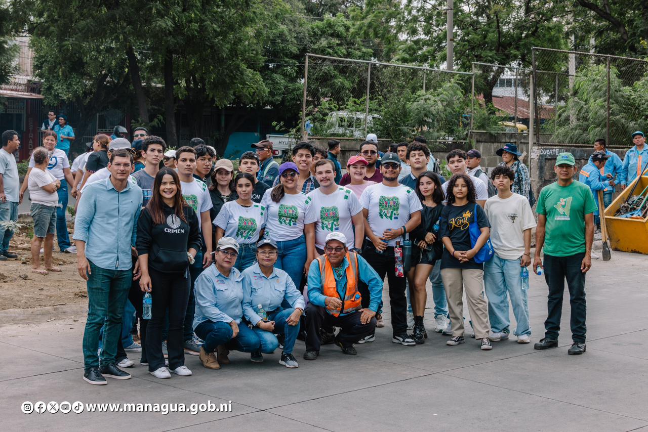 Comuna capitalina erradica botadero ilegal de basura con apoyo comunitario y estudiantil