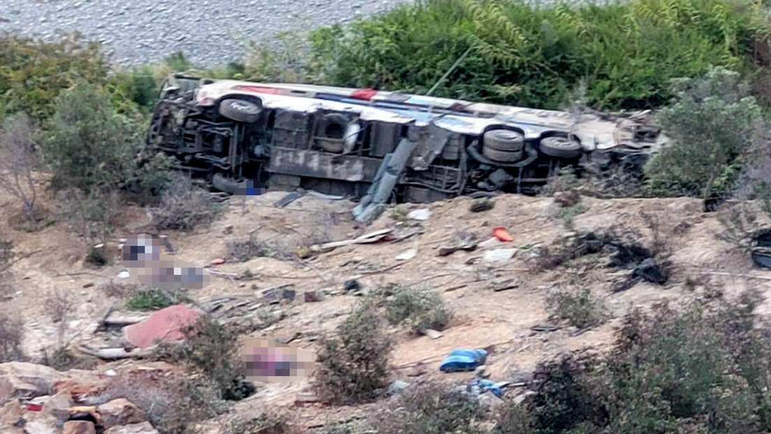 Dos niñas sobreviven a un trágico accidente porque su madre las abrazó antes de morir
