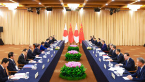 Japón y China emiten advertencias a sus ciudadanos tras la escalada de tensiones