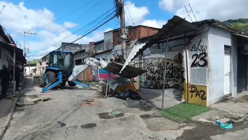 Primeras imágenes del letal operativo policial que golpea a una megabanda en Brasil