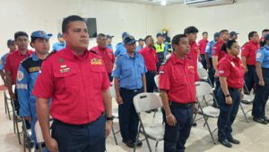 Bomberos Unidos se entrenan con experto de Panamá en atención prehospitalaria