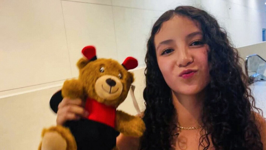 an luz verde en México a una dura ley contra cirugías estéticas a menores de edad