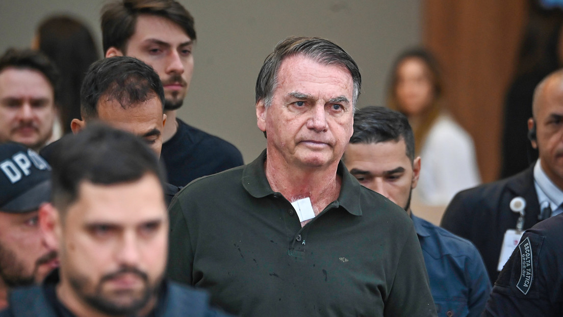 La defensa de Bolsonaro pide cumplir la condena en casa por “riesgo inmediato” a su salud