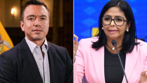 Delcy Rodríguez: Si EE.UU. quisiera combatir al narco tendría que buscar en la Presidencia de Ecuador La vicepresidenta de Venezuela, Delcy Rodríguez, señaló este lunes que si el Gobierno de Donald Trump en EE.UU. desea realmente combatir al narcotráfico internacional, no debería decir "mentiras" sobre Caracas sino buscar directamente en la Presidencia de Ecuador, que es donde se encuentra instalada "la principal empresa de exportación de cocaína para el mundo". "Si ellos de verdad quisieran combatir el narcotráfico tendrían que irse a Ecuador y buscar ahí mismo en la Presidencia de la República, que tiene la principal empresa de exportación de cocaína para el mundo, escondida en su fábrica de exportación de bananos", expresó Rodríguez durante la instalación del Simposio Mundial de los Barrios en referencia a compañías de la familia del mandatario ecuatoriano Daniel Noboa, que presuntamente tendrían vínculos con organizaciones criminales. La alta funcionaria venezolana indicó que es desde Ecuador donde sale la gran mayoría de cocaína hacia el planeta. "El 70 % de la cocaína que se exporta, se exporta a través de Ecuador. No es Venezuela ni la productora ni la traficante de drogas, ¡no! Así está asentado en todos los informes, durante 27 años, de las Naciones Unidas" e incluso en los de la DEA, la agencia de drogas de EE.UU. https://x.com/ActualidadRT/status/1993034458833023341?s=20 La declaración de Rodríguez se da en respuesta al anuncio del secretario de Estado de EE.UU., Marco Rubio, de la designación este lunes como "organización terrorista extranjera" al inexistente 'Cártel de los Soles', un supuesto grupo criminal del que Washington afirma —sin pruebas— que sería liderada por el presidente venezolano, Nicolás Maduro, entre otros altos funcionarios de su Gobierno, una maniobra que Caracas señala como parte de la campaña de falsedades dirigidas por la Casa Blanca para intentar tomar por la fuerza el poder político en Venezuela. "Ellos no han podido y no podrán. Hoy Marco Rubio sacó otro refrito que si el cártel de los soles, que ahora es organización terrorista. Ridículos, son unos ridículos, se repiten, se repiten y se repiten y por eso van de fracaso en fracaso", expresó Rodríguez al señalar que este anuncio forma parte de la campaña de agresión continuada contra Venezuela, que se vincula directamente a la masiva presencia militar de tropas del Comando Sur en el Caribe para "rodear" a los venezolanos con "barcos destructores, un submarino nuclear, aviones y drones, buscando una provocación". Rodríguez agregó que todo ese escenario se enmarca en "la Venezuela de mentira" que EE.UU. busca posicionar en el imaginario colectivo y en la mediática internacional "para justificar una intervención" contra ese país suramericano porque quieren tomar por la fuerza todos los recursos naturales venezolanos como las gigantescas reservas petroleras y de gas, el oro, los diamantes, el hierro, la bauxita, entre muchos otros. Lo que más preocupa a EE.UU. Entre tanto, Rodríguez señaló que en medio de toda la agresión de EE.UU., el motivo que más "le preocupa" a Washington, "es el concepto político ideológico que tiene Venezuela", que es "el Socialismo Bolivariano". Al respecto, la vicepresidenta indicó que Venezuela se ha convertido en un ejemplo positivo para el mundo de independencia, libertad y autodeterminación, al demostrar que es capaz de construir un modelo propio de participación política que se construye desde los barrios y que promueve la vida comunitaria. "Es por eso que Barack Obama dijo que Venezuela era una amenaza a la seguridad nacional de EE.UU.", expresó Rodríguez, quien recordó que tal designación de Washington contra los venezolanos se hace a pesar que su país no invade otros para cambiar gobiernos, ni roba recursos en el extranjero como lo hace el Pentágono, sino que en cambio "edifica" a través del "bolivarianismo". Rodríguez señaló que precisamente por el ideal bolivariano es que Venezuela nunca se arrodillará ante ningún hegemón ni imperio que quiera someterlo, y que siempre se parará frente a cualquier país del mundo para tratarse "de igual a igual". "Ese es el modelo que defendemos y por eso somos libres e independientes", dijo. Agresión continuada de EE.UU. Desde el pasado mes de agosto, EE.UU. ha desplegado frente a las costas de Venezuela buques de guerra, un submarino, aviones de combate y tropas, con el alegato declarado de luchar contra el narcotráfico. Desde entonces ha llevado a cabo varios bombardeos contra presuntas narcolanchas en el mar Caribe y el océano Pacífico, que han dejado decenas de muertos. Paralelamente, Washington acusó a Maduro, sin ninguna prueba, de liderar un supuesto cártel del narcotráfico. En este contexto, la fiscal general de EE.UU., Pam Bondi, duplicó la recompensa por información que conduzca a su arresto. A mediados de octubre, Trump admitió haber autorizado a la CIA a realizar operaciones encubiertas en territorio venezolano. En respuesta, Maduro preguntó: "¿Alguien se puede creer que la CIA no está operando en Venezuela desde hace 60 años? ¿Alguien se puede creer que la CIA no ha conspirado desde hace 26 años contra el comandante [Hugo] Chávez y contra mí?" Las acciones y presiones de Washington han sido calificadas por Caracas como una agresión, cuestionando la verdadera razón de los operativos. Esa postura también ha sido esgrimida por el representante permanente de Rusia ante las Naciones Unidas, Vasili Nebenzia, quien en una reunión del Consejo de Seguridad afirmó que las acciones estadounidenses en el Caribe no son ejercicios militares ordinarios, sino una "campaña descarada de presión política, militar y psicológica contra el Gobierno de un Estado independiente". Por su parte, el ministro de Relaciones Exteriores de Rusia, Serguéi Lavrov, declaró que las acciones de EE.UU. contra Venezuela "no conducirán a nada bueno". Al calificar como inaceptables las interceptaciones de barcos sin "juicio ni proceso", Lavrov señaló que "así actúan los países fuera de la ley". El canciller advirtió de que la política de la Administración Trump "no mejorará la reputación de Washington ante la comunidad internacional". El alto comisionado de las Naciones Unidas para los Derechos Humanos, Volker Türk, condenó los bombardeos perpetrados por EE.UU. sobre pequeñas embarcaciones, que han dejado decenas de personas asesinadas.