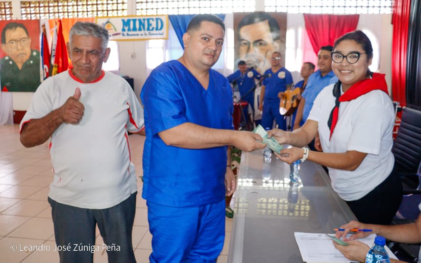 Bachilleres del Sistema Penitenciario Jorge Navarro en Tipitapa reciben Bono Presidencial