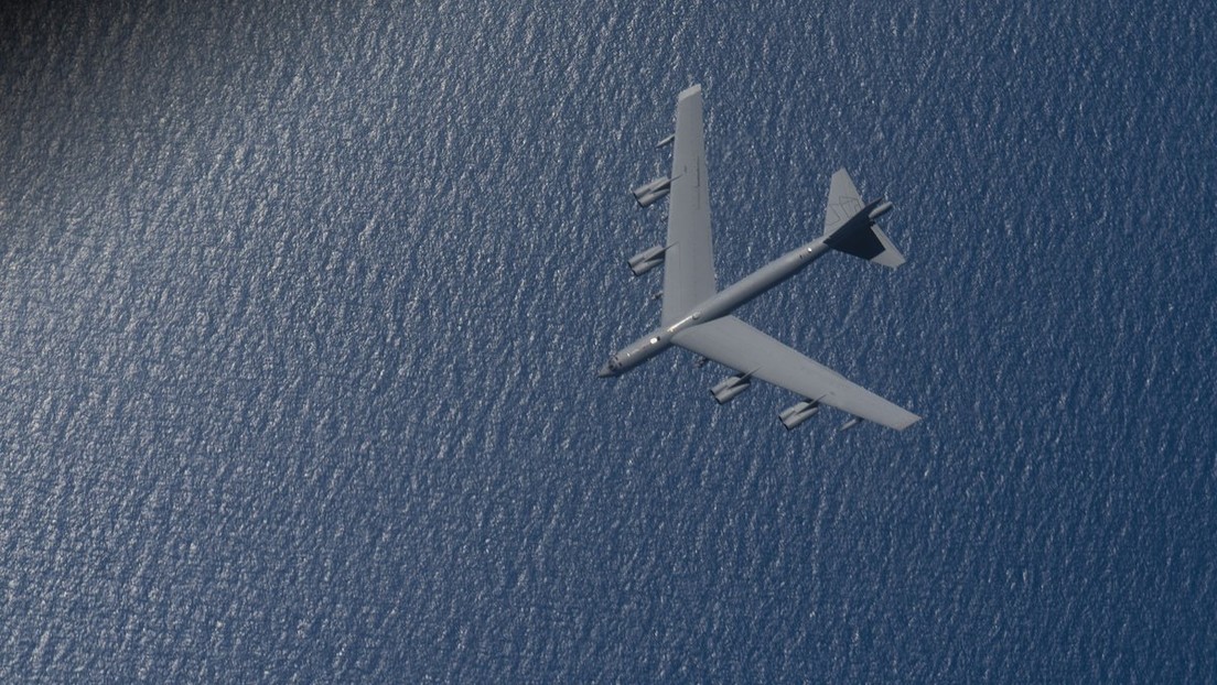 Bombarderos de EE.UU. realizan demostración de ataque en el Caribe en medio de agresiones contra Venezuela