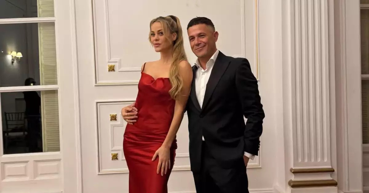 Alejandro Sanz confirma proyecto teatral con sus canciones pero evita “dar la nota” sobre su novia, Candela Márquez