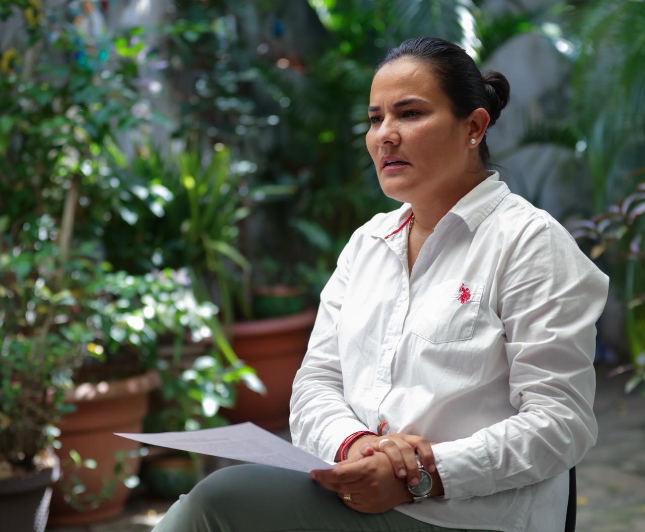 Anne Kent Müller denuncia campaña de difamación de parte de grupos golpistas