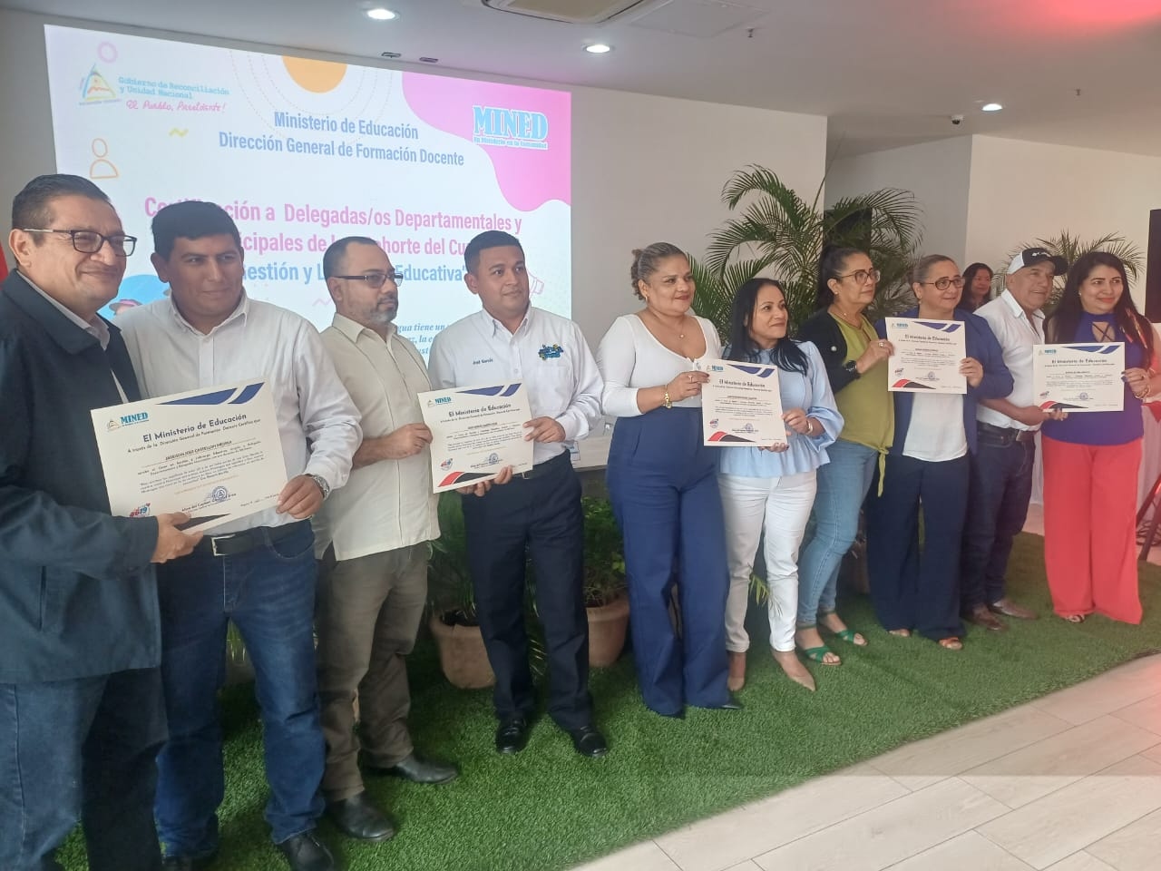 Fortalecen capacidades de docentes a través de Curso de Gestión y Liderazgo Educativo
