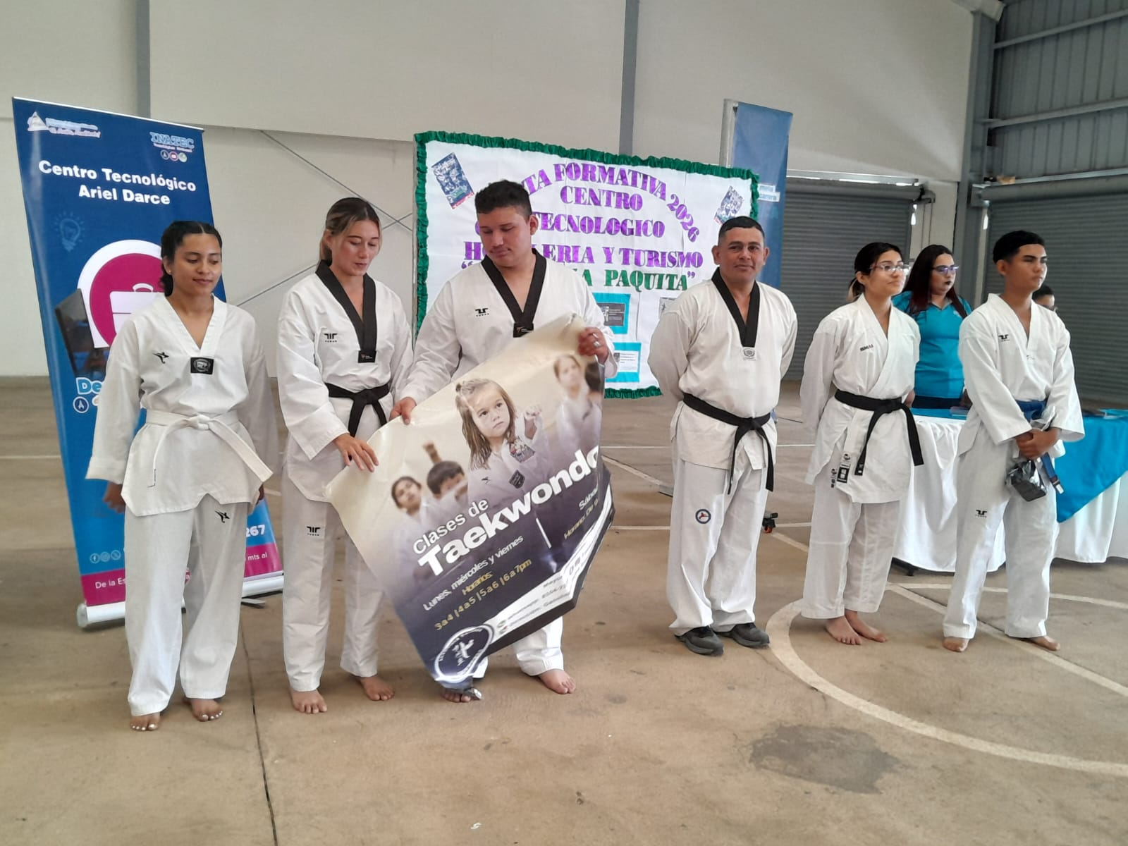 Centro Hermana Paquita ofrecerá en 2026 carreras técnicas en servicio de restaurante y deportes