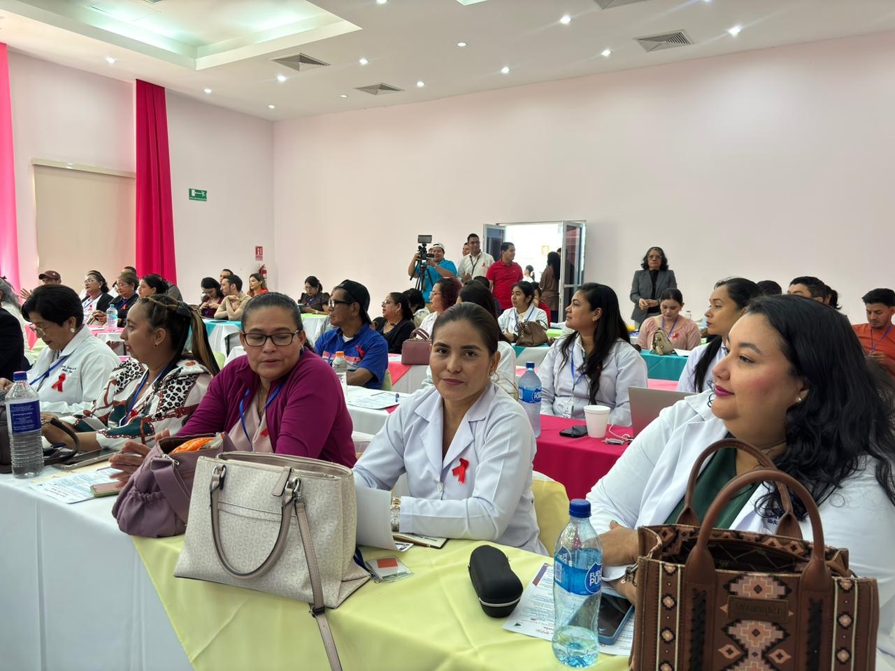 Congreso Nacional de VIH resalta logros en la detección temprana y suministro gratuito de fármacos
