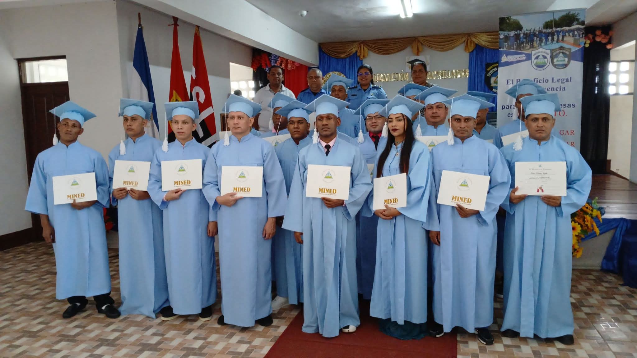 Privados de libertad de Bluefields se gradúan de bachilleres