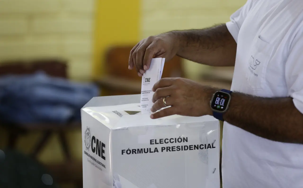 Golpe Electoral en Honduras: Comienza recuento especial de actas con inconsistencias