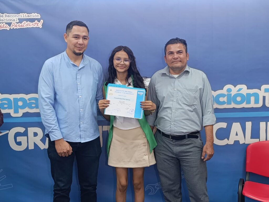 Inatec gradúa a nuevos bilingües en Managua