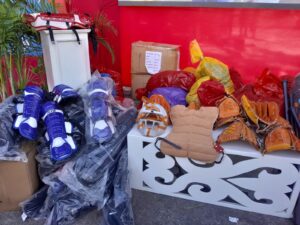 China entrega donación de material deportivo a 37 academias de Managua