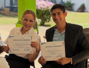 Minjuve entrega reconocimientos a docentes y estudiantes por su destacada labor