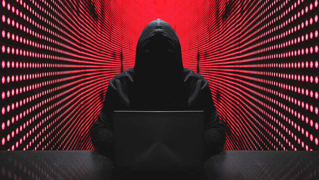 ‘Operación Pulpo’: reportan el hackeo del móvil del ex primer ministro israelí por un grupo iraní