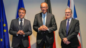 Lavrov sobre el diálogo sobre Ucrania: "Europa no tiene que ayudar, mejor que no estorbe"