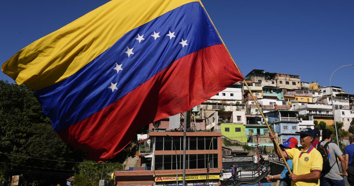 Irán expresa solidaridad con Venezuela ante actos “ilegales” de EE.UU. en el Caribe