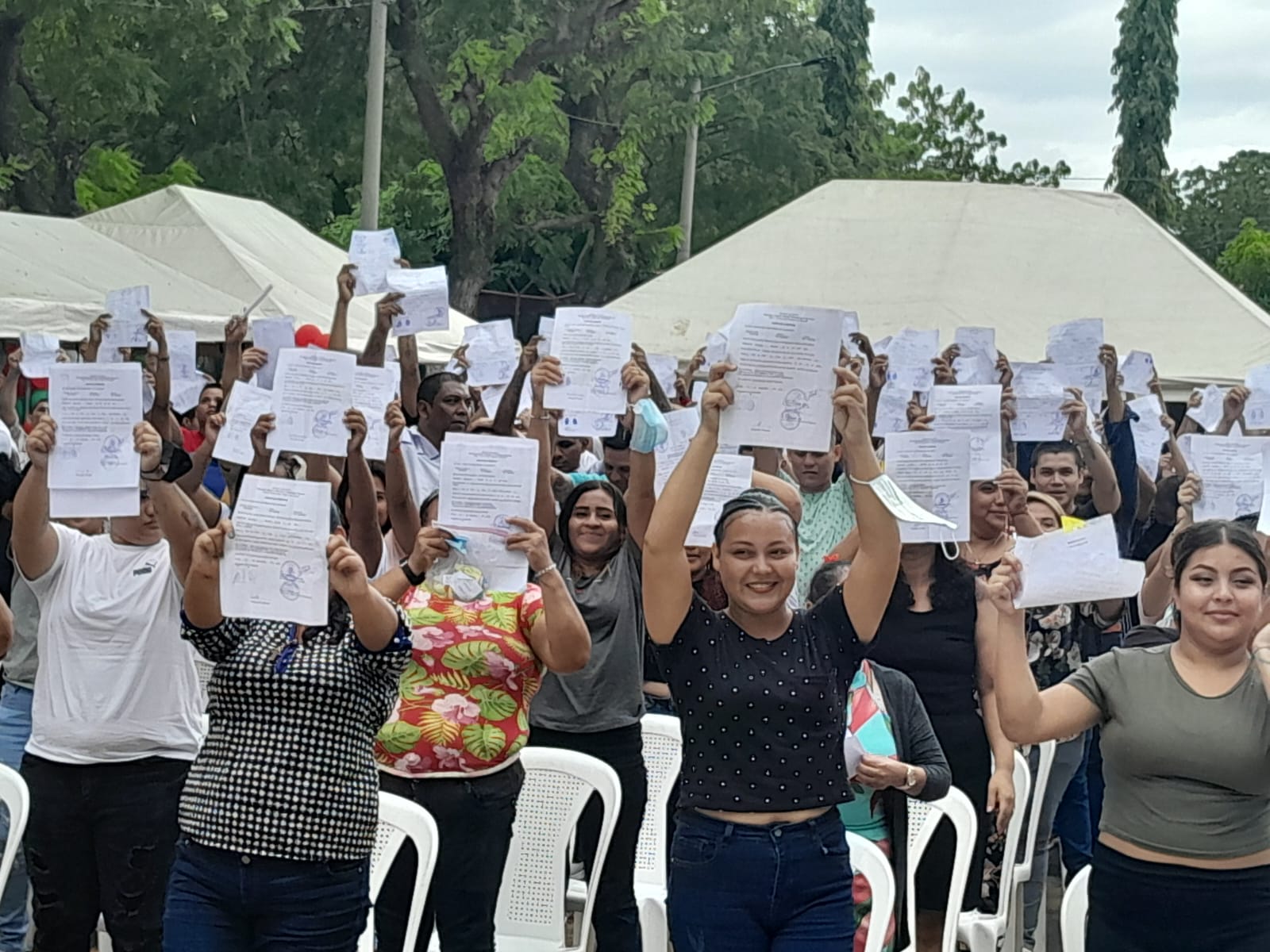 Mil 500 presas y presos reciben su libertad como regalo de Navidad en Nicaragua