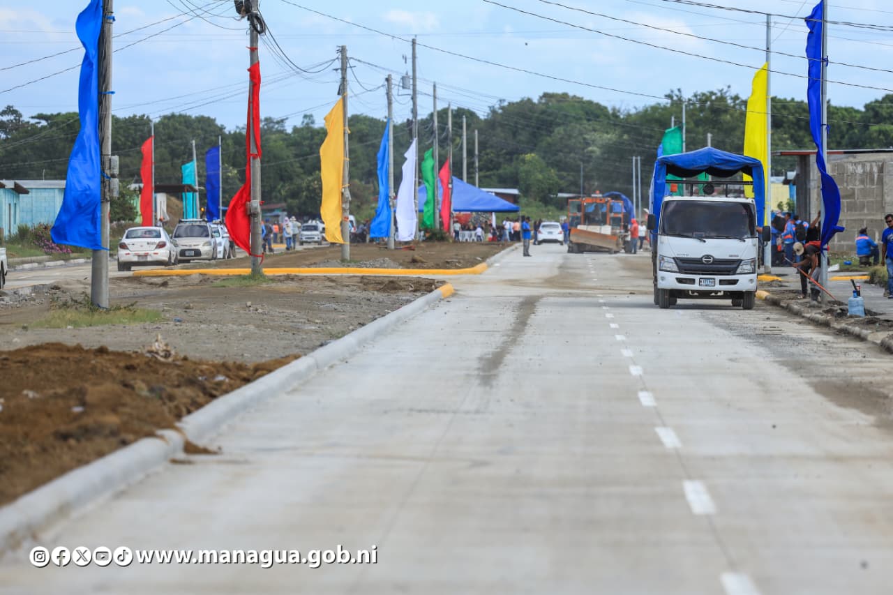 Alcaldía de Managua entrega 74 calles nuevas en la Urbanización Caminos del Río