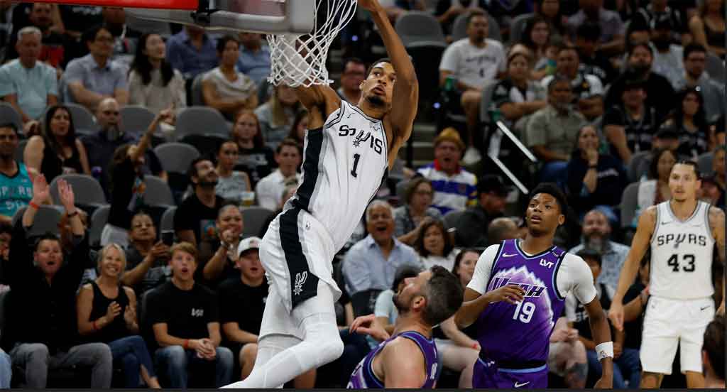 San Antonio por acercarse a cima del Oeste en NBA