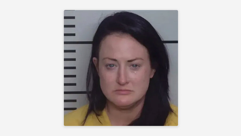 Profesora que hablaba de "sodomía" con un alumno termina detenida 'in fraganti'