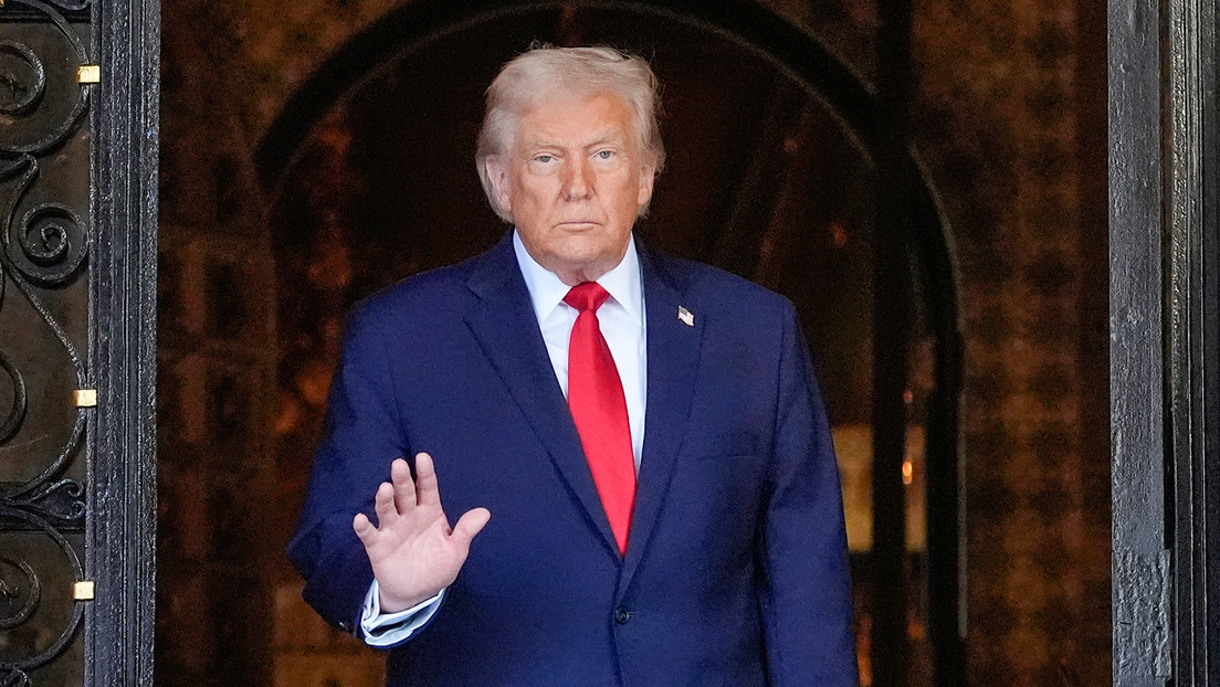Trump asegura que EEUU golpeó una “zona de muelles” en Venezuela