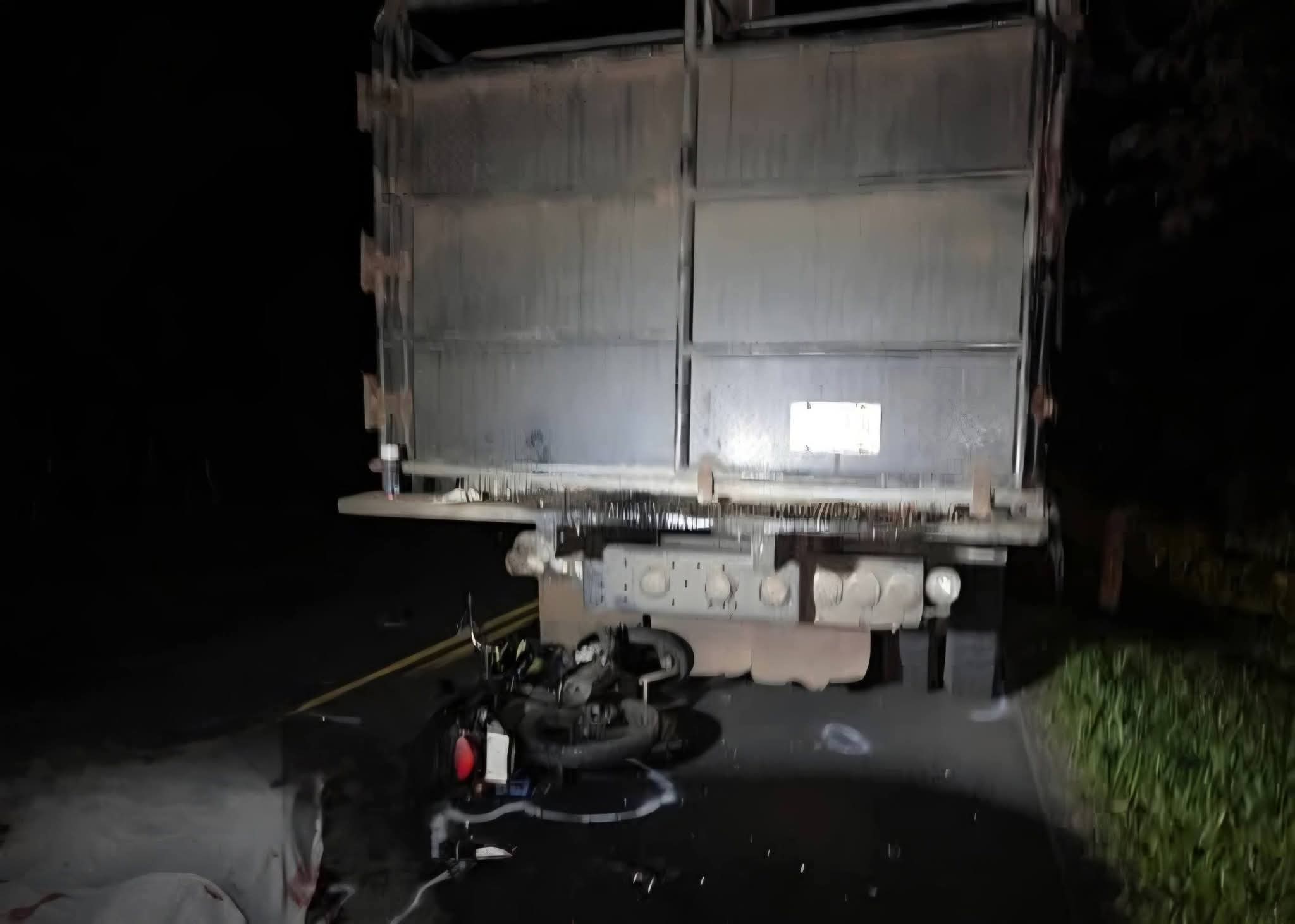 Dos jóvenes motorizados pierden la vida en accidente en la vía Juigalpa-El Rama