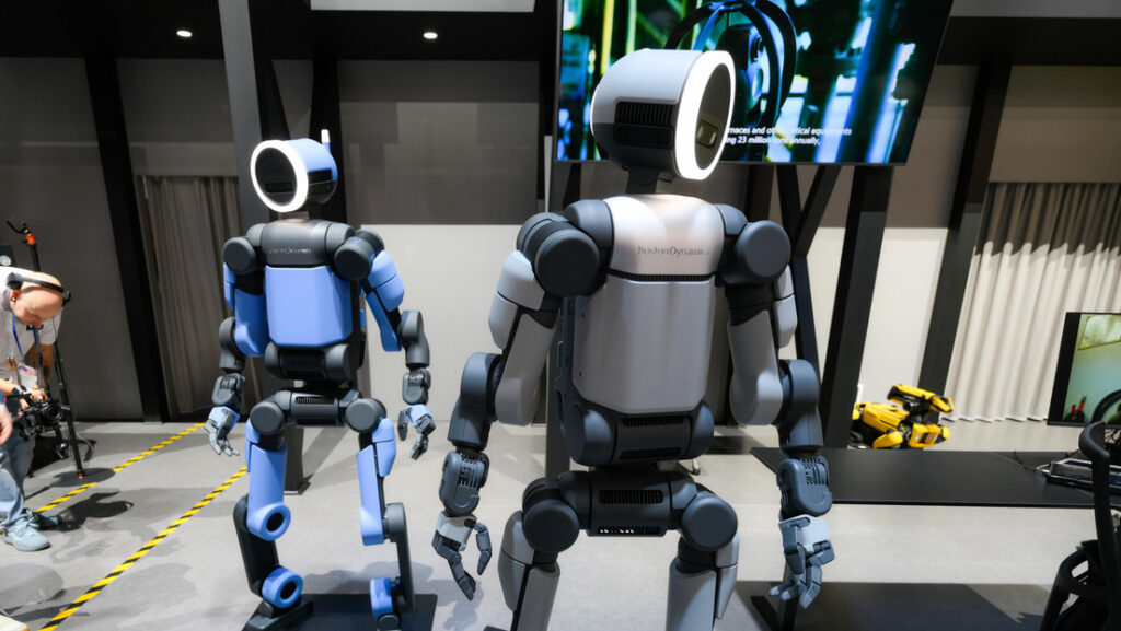¡Revolución robótica!: automotriz introducirá robots humanoides en la cadena de producción