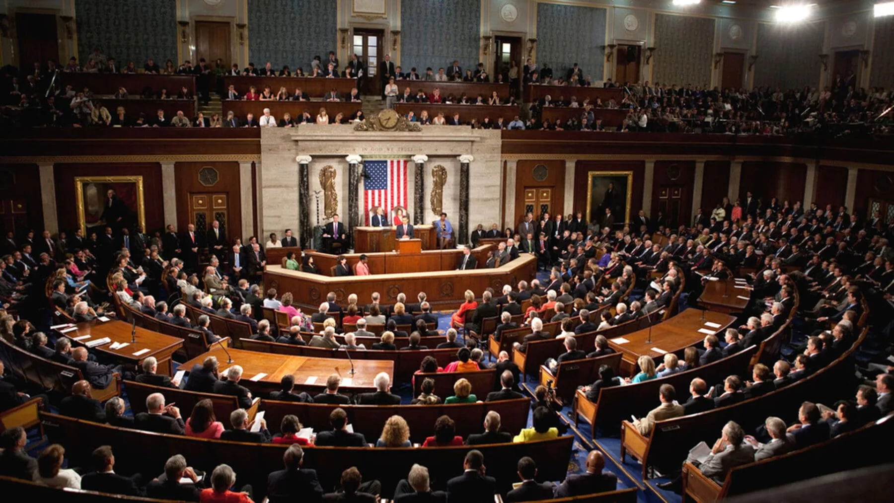 Senado de EEUU intenta impedir que Trump realice más acciones militares contra Venezuela sin aprobación del Congreso