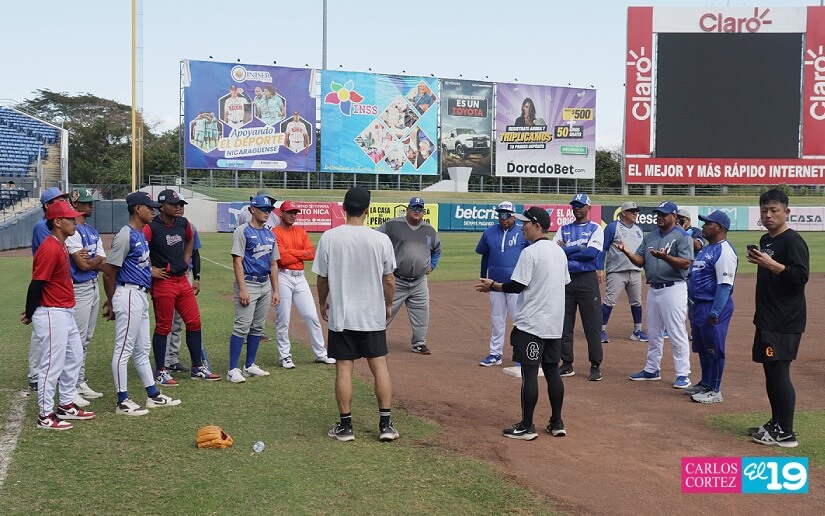 Preselección Sub-23 de Nicaragua fortalece su preparación con el apoyo de los Yomiuri Giants de Japón