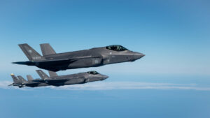 El Pentágono confirma un ataque "a gran escala" contra objetivos en Siria