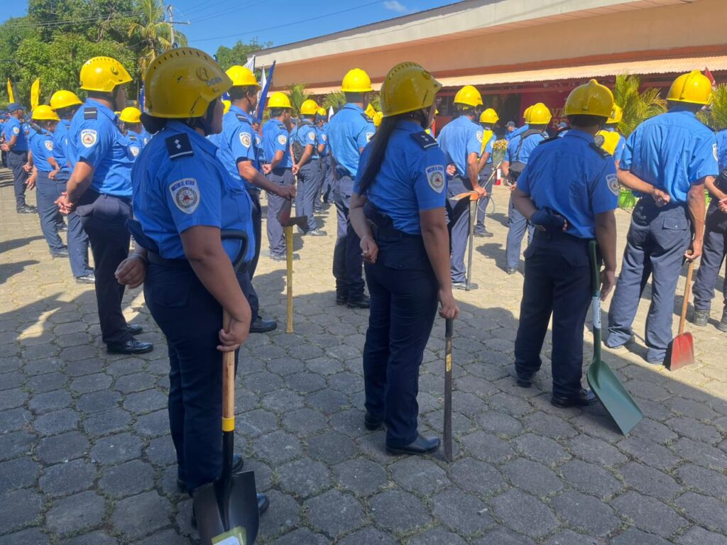 Bomberos Unidos inician ocho cursos de capacitación
