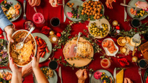 ¿Por qué después de las fiestas no se puede parar de comer incluso postres y productos grasos?