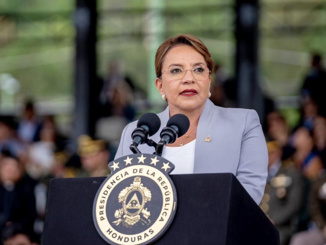 Xiomara Castro ordena el traspaso de mandato al “Gobierno de facto”