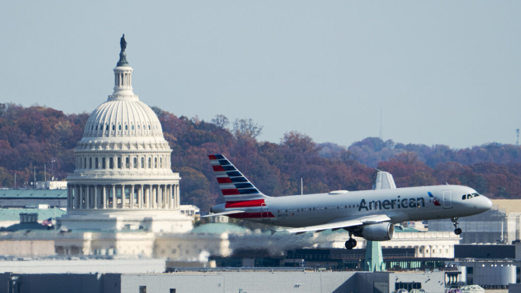 Emiten avisos a aerolíneas de EEUU que vuelan a Centro y Suramérica por posibles acciones militares