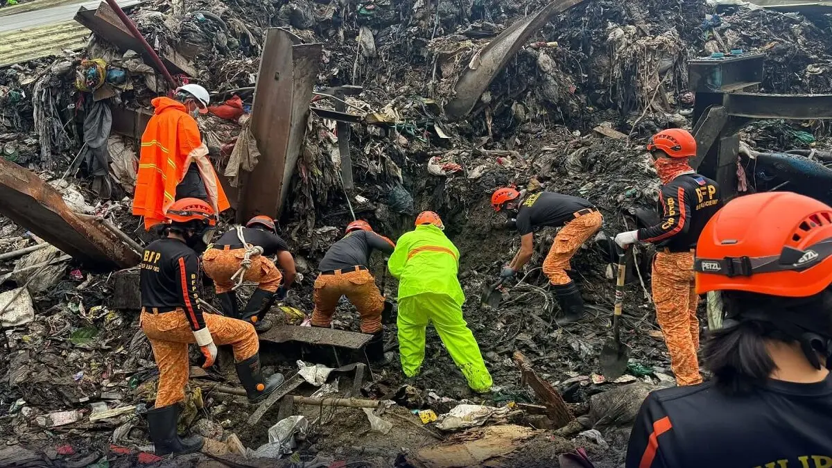 Sube a 32 la cifra de muertos por deslizamiento en un vertedero de Filipinas