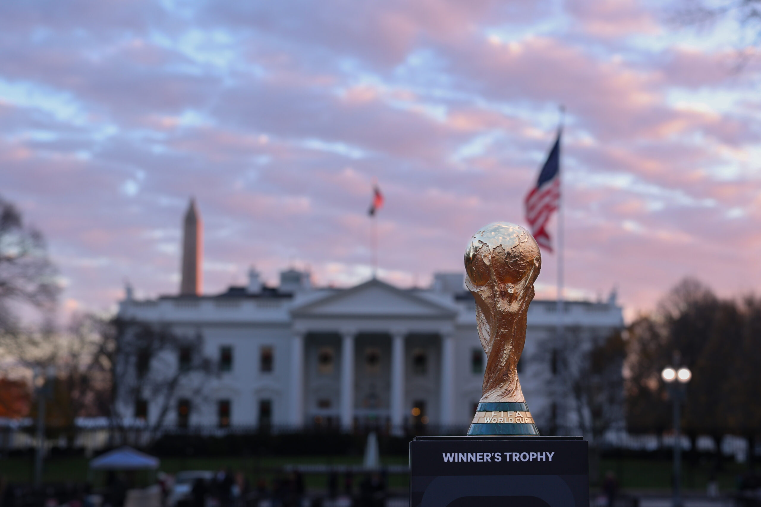 Dirigente del fútbol pide debatir un boicot al Mundial 2026 por las medidas de Trump