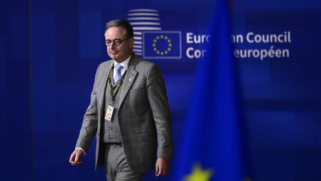Líder europeo sobre EE.UU.: “Una cosa es ser un vasallo feliz, otra ser un esclavo miserable”