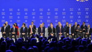 Fin de la ficción: El "vasallo feliz" ya no puede fingir ante Trump